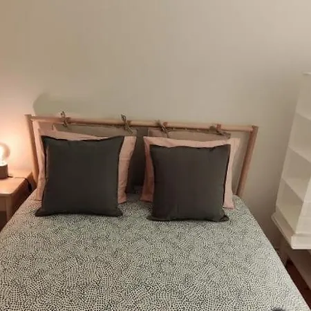 Hotel Privativo Com Varanda No Centro De