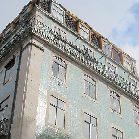 Privativo Com Varanda No Centro De * Lisboa